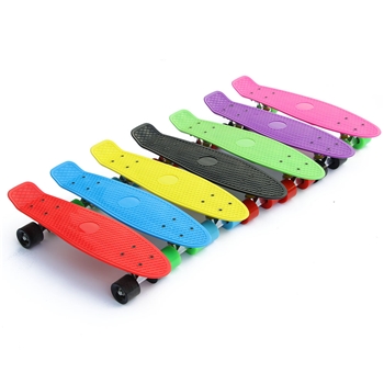 22寸新款纯色塑料鱼板滑板四轮成人滑板车儿童滑板